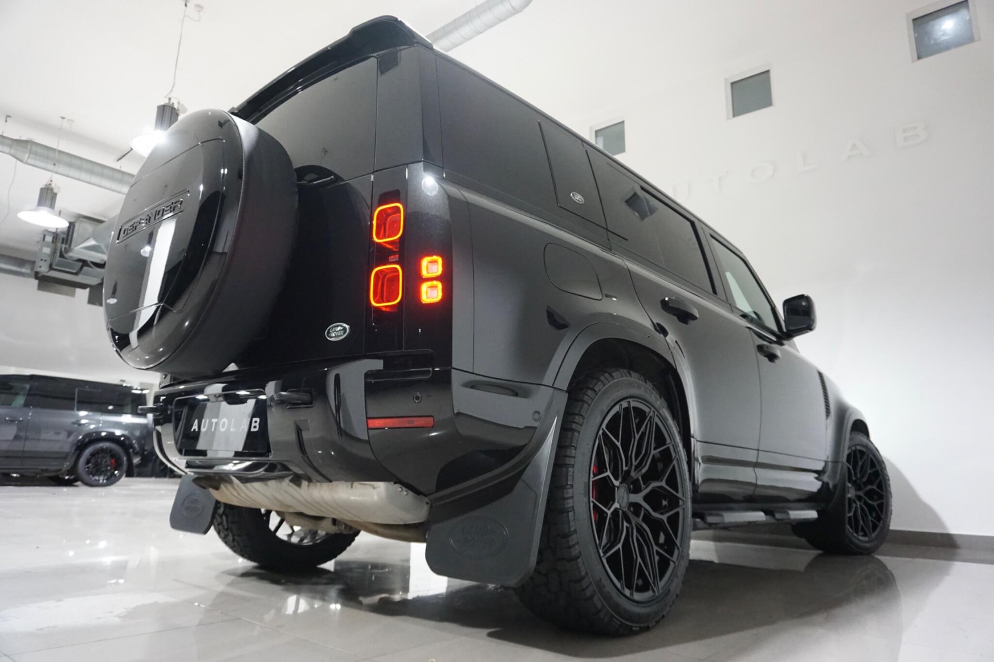 Land Rover Defender 110 3.0 D250 MHEV X-Dynamic HSE SUV 5dr Diesel Auto 4WD Euro 6 (s/s) (250 ps)